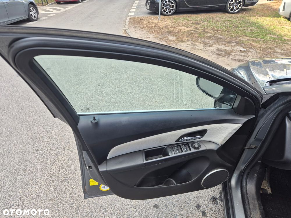 Chevrolet Cruze 1.8 LT+ - 14