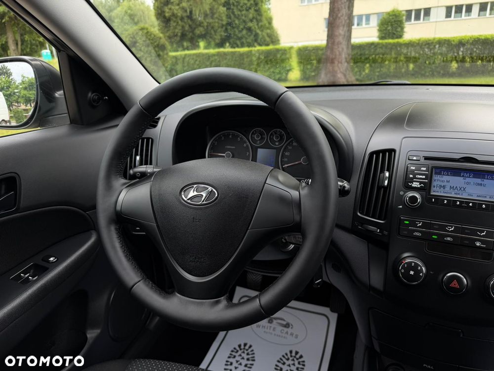 Hyundai i30 1.4 FIFA WM Edition - 36