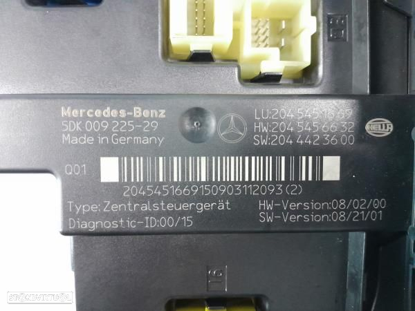 Caixa Fusiveis Mercedes-Benz C-Class (W204) - 3