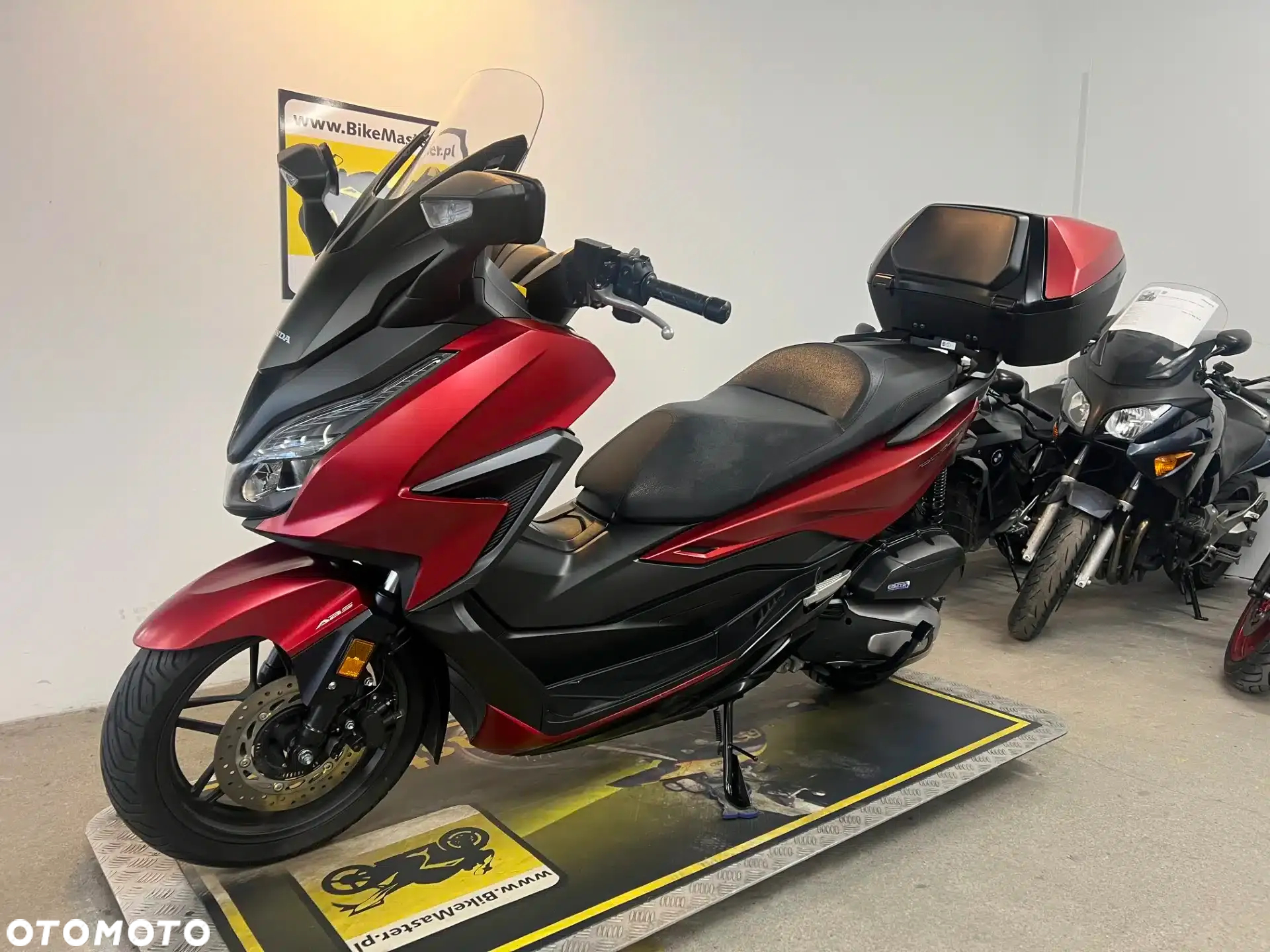 Honda NSS - 4