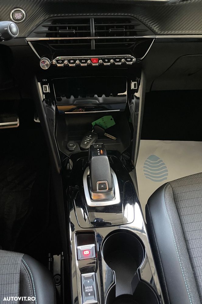 Peugeot 2008 1.2 L PureTech STT EAT8 GT Line - 20