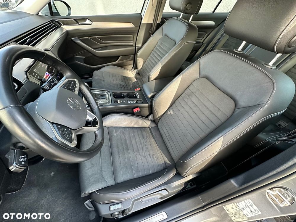 Volkswagen Passat 1.5 TSI EVO Elegance DSG - 13