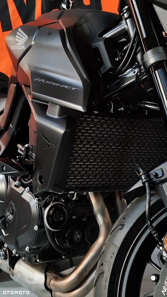 Honda Hornet - 22