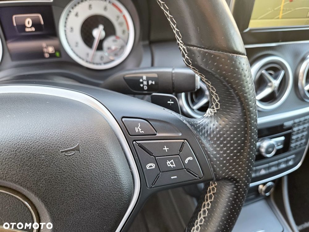 Mercedes-Benz Klasa A 180 7G-DCT Activity Edition - 25