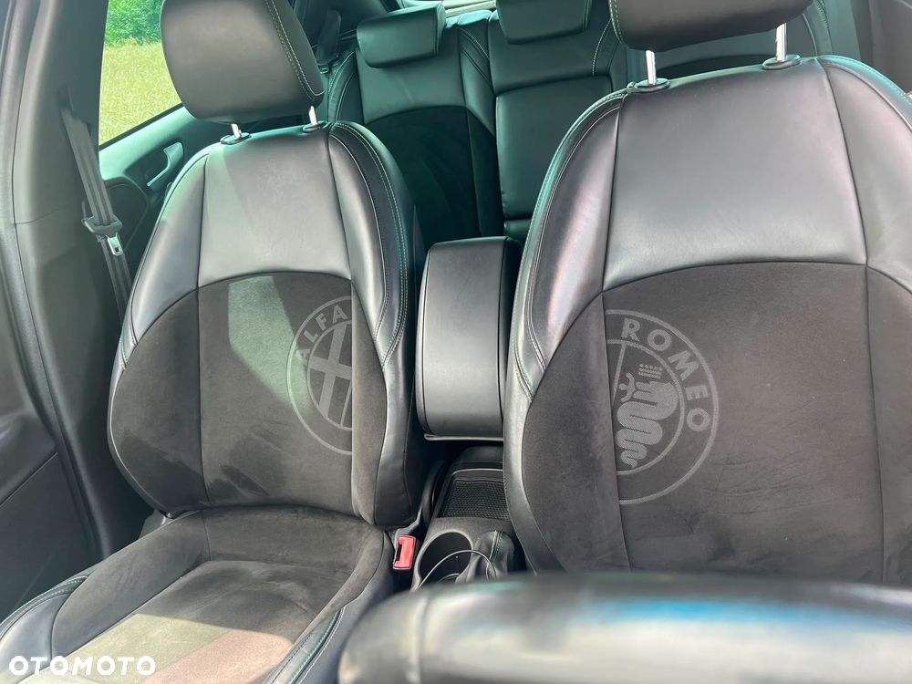 Alfa Romeo Giulietta 2.0 JTDM 16V Veloce - 9