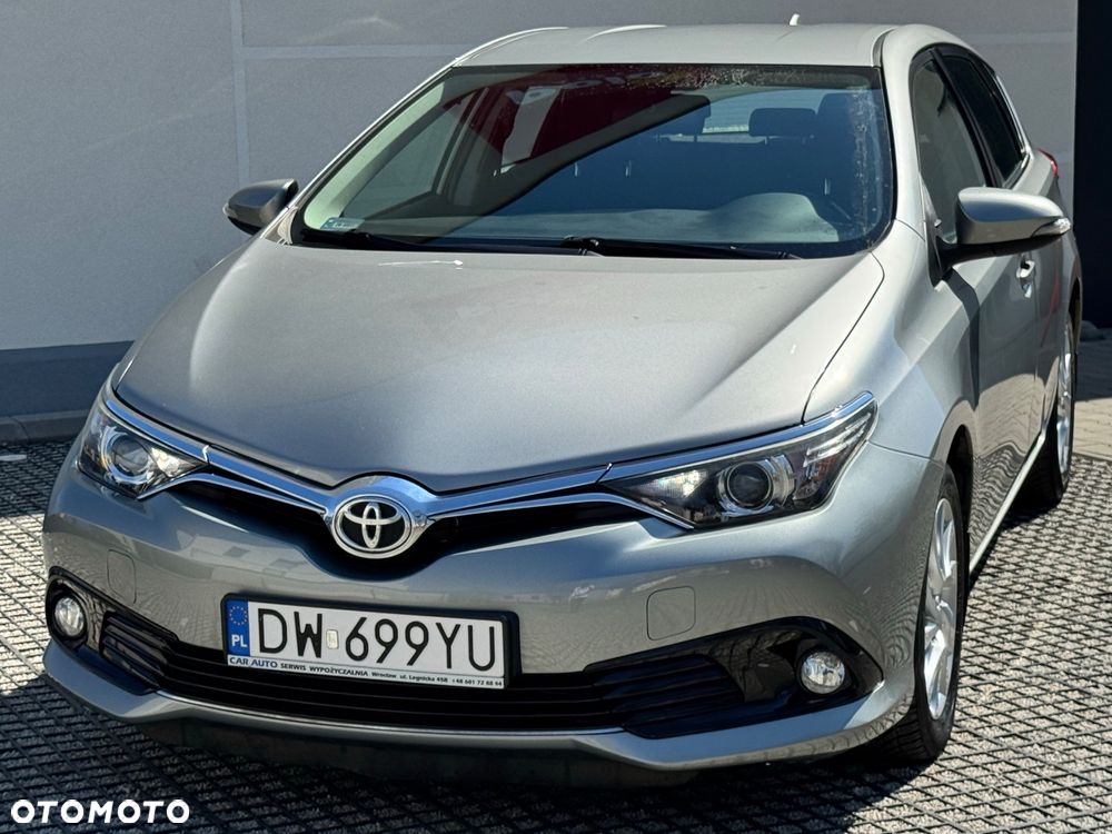 Toyota Auris 1.6 Premium MS - 3