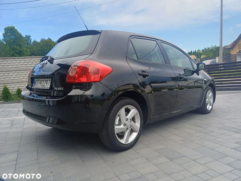 Toyota Auris 1.4 D-4D Terra - 7