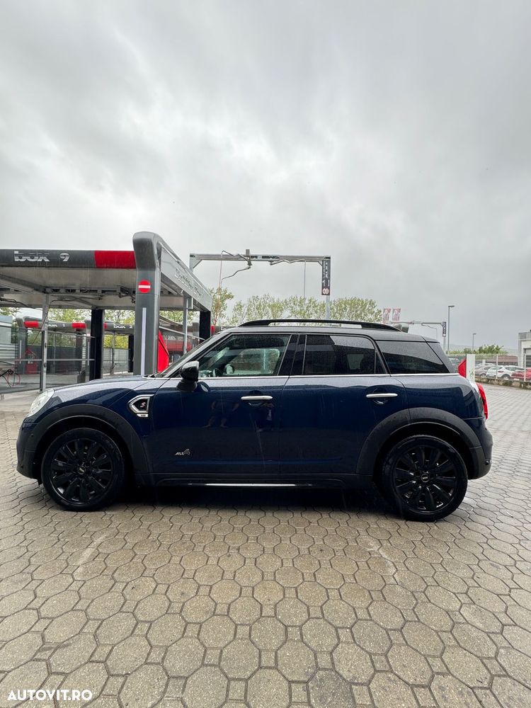 Mini Countryman Cooper SD ALL4 AT - 12