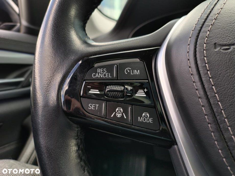 BMW Seria 5 - 21