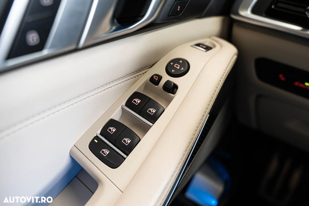 BMW X5 xDrive30d - 29