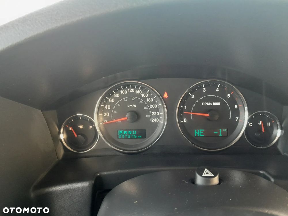 Jeep Commander 3.0 CRD Limited - 10