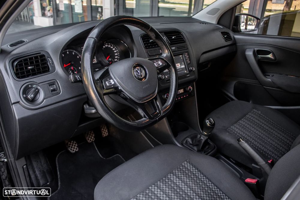 VW Polo 1.0 Comfortline - 23