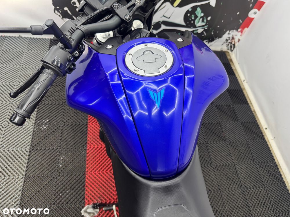 Yamaha MT - 22