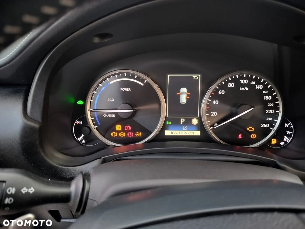 Lexus NX 300h Business Edition AWD - 32