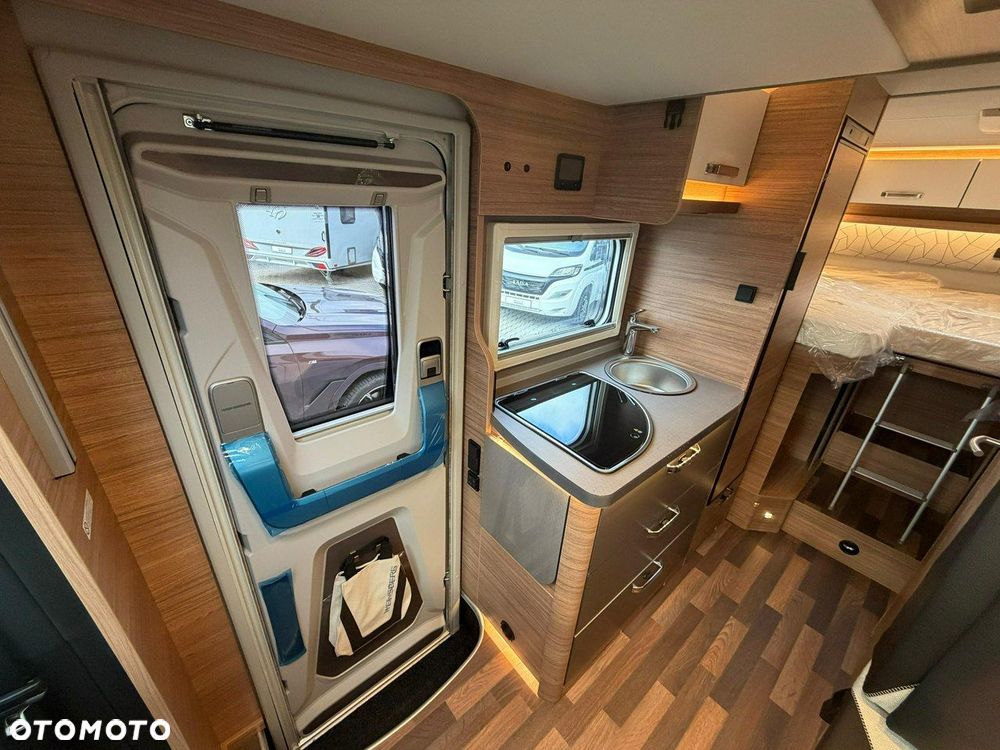 Weinsberg CaraCompact Suite MB 640 MEG - 16