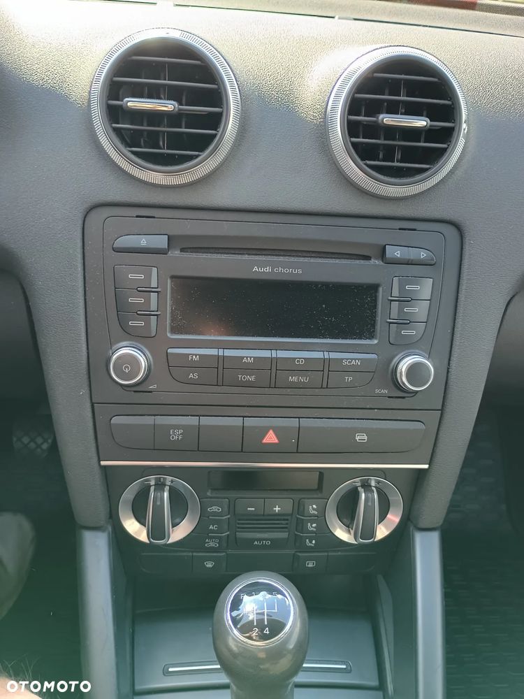 Audi A3 Sportback 1.6 Attraction - 16