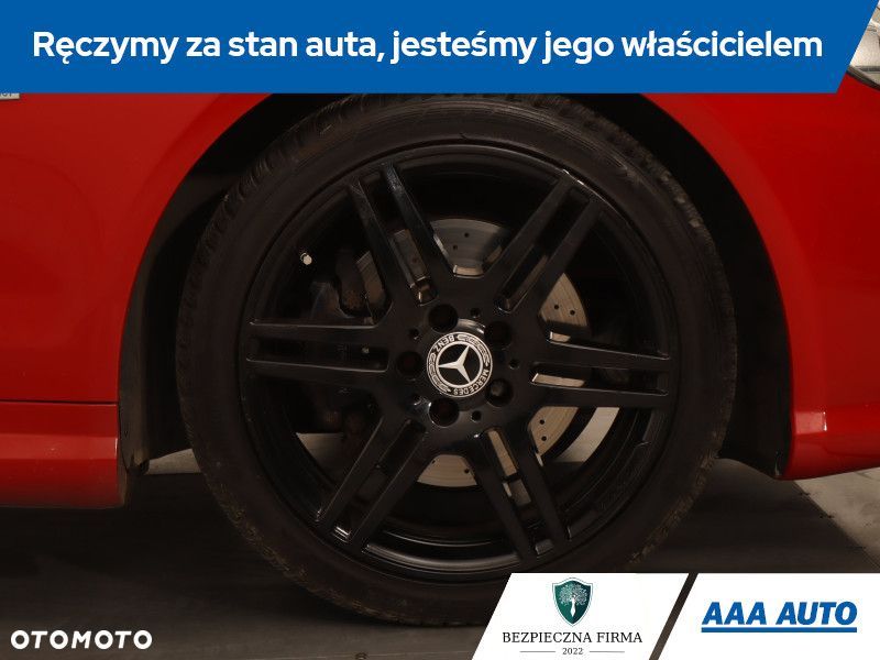 Mercedes-Benz Klasa E - 17