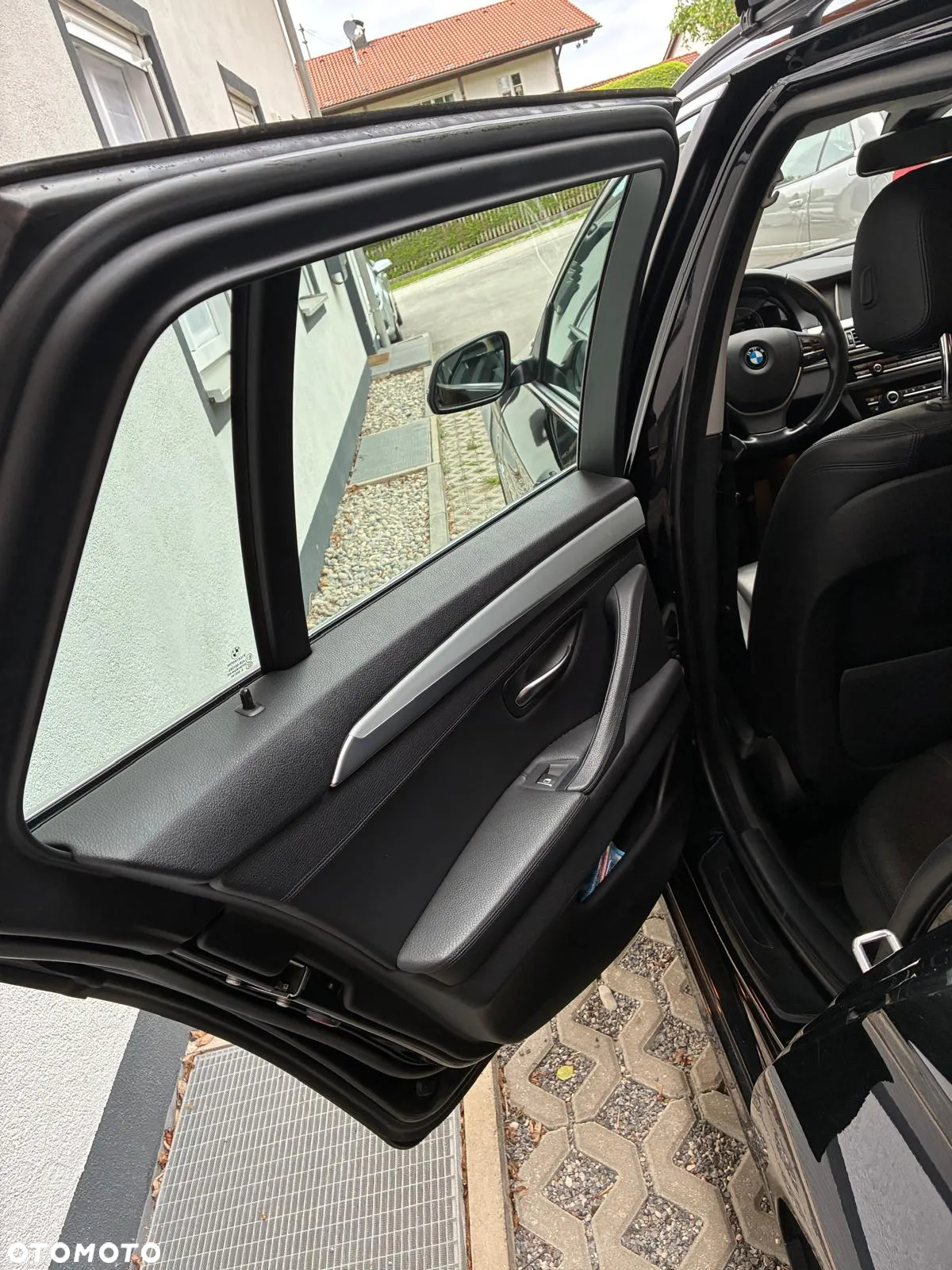 BMW Seria 5 520d Touring - 10