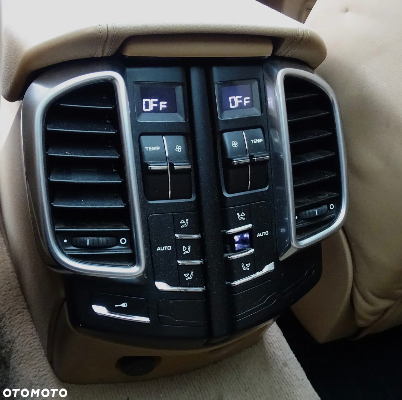 Porsche Cayenne Diesel Platinum Edition - 14