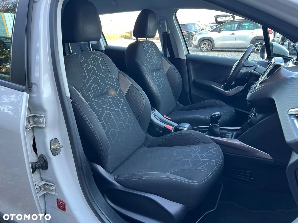 Peugeot 2008 82 VTI Active - 19