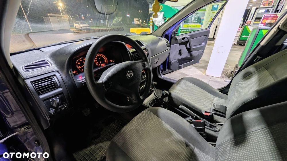Opel Astra - 8