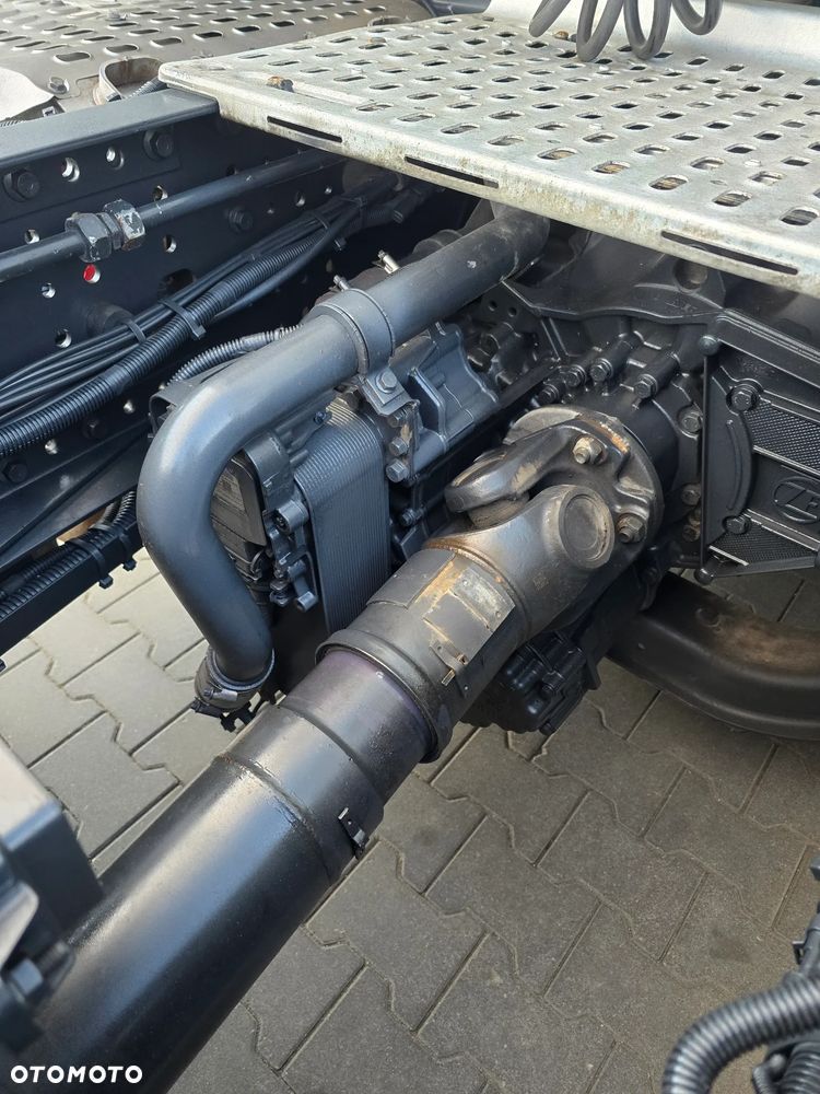 Iveco S-WAY 480 KM standard retarder - 19