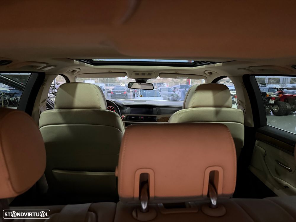 BMW 520 d Sport-Aut. - 12