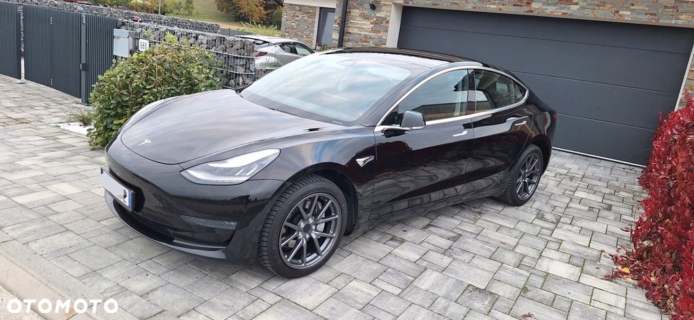 Tesla Model 3 Standard Range Plus - 22