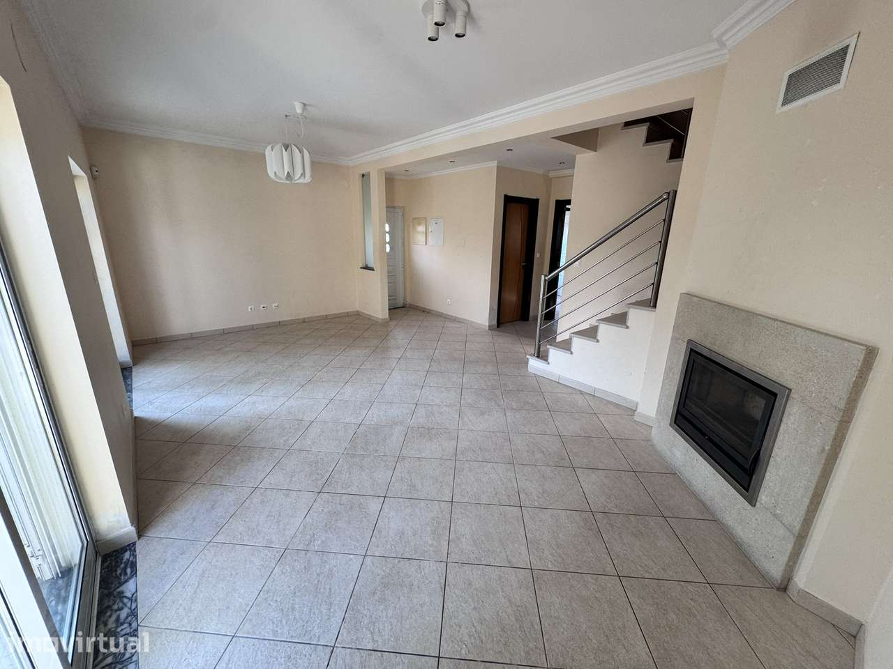 Moradia Geminada T3 com 3 suites, garagem | Redondos - Grande imagem: 4/32