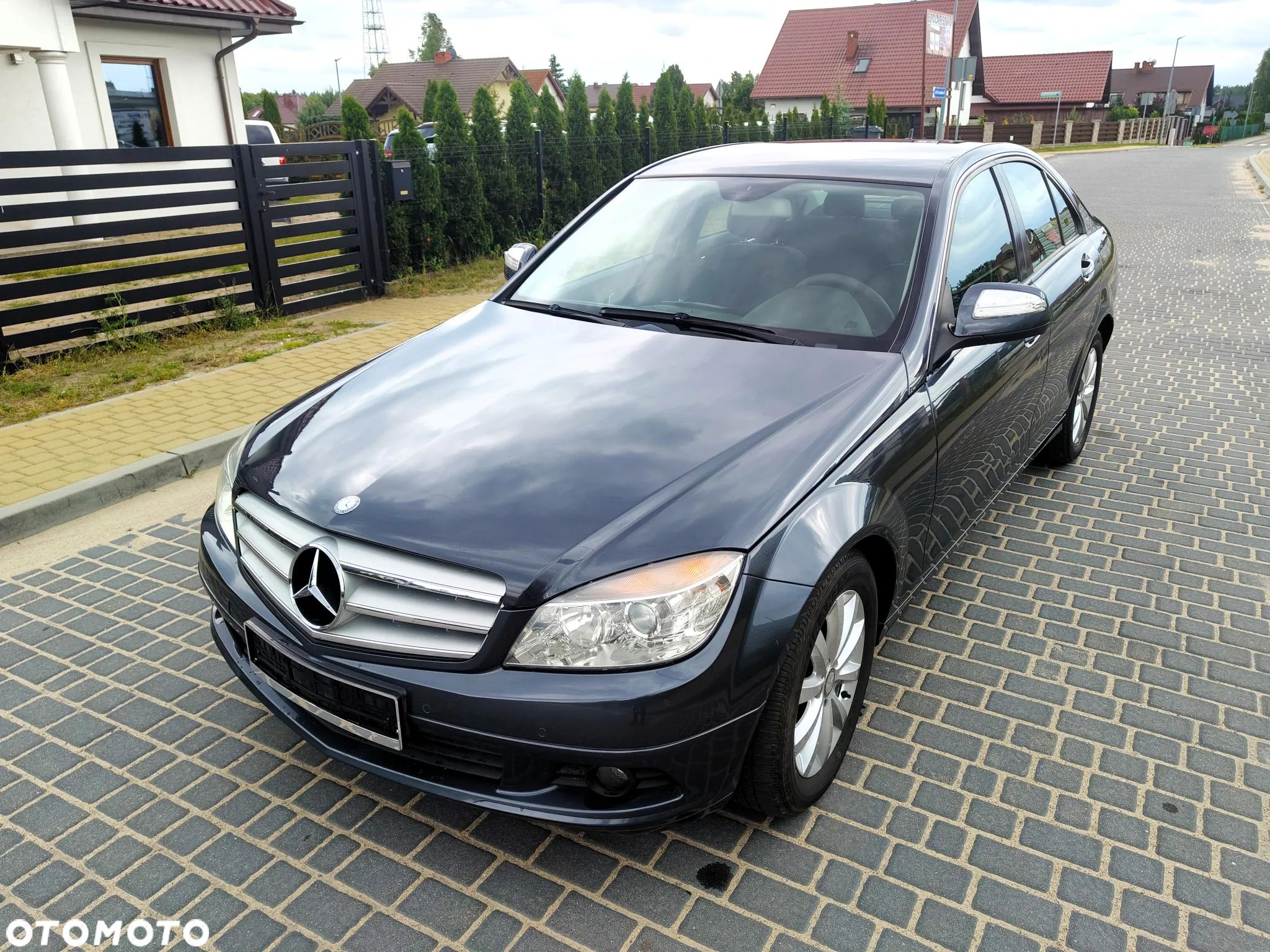 Mercedes-Benz Klasa C 180 BlueEFFICIENCY 7G-TRONIC - 1