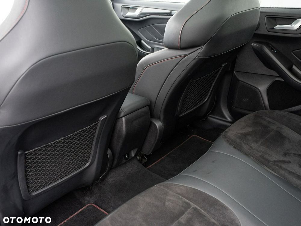 Ford Focus 2.3 EcoBoost S&S ST X - 24