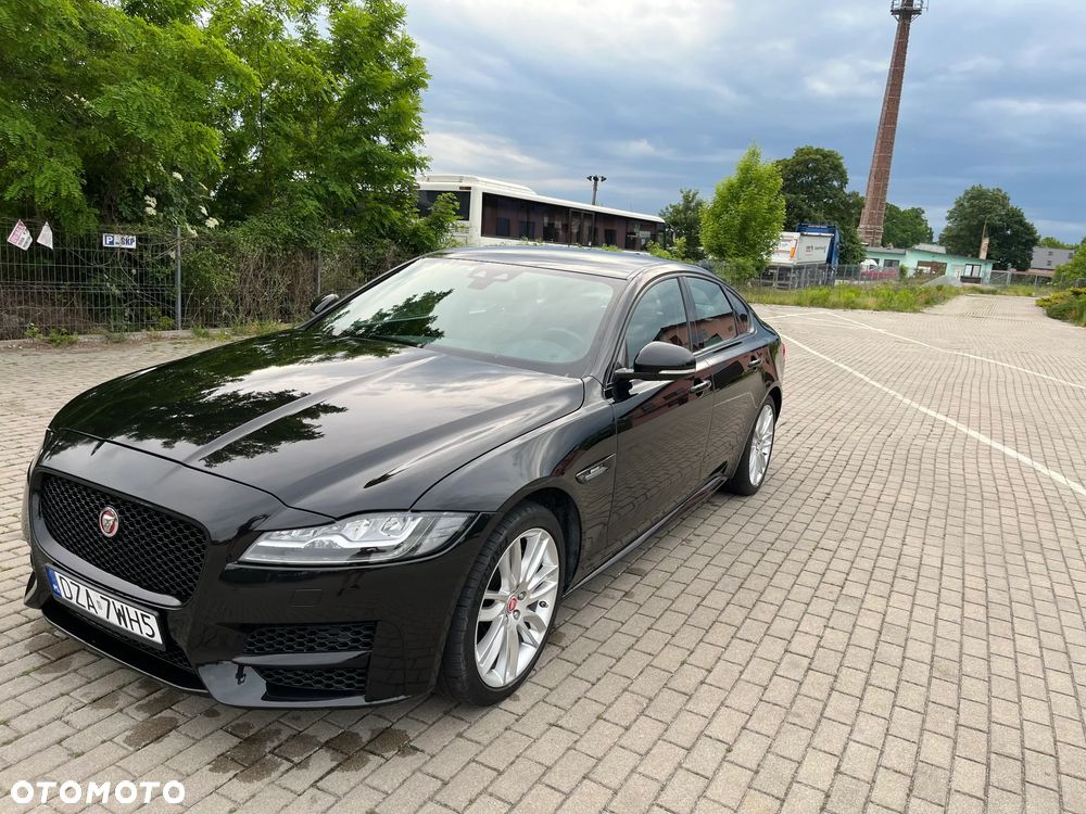 Jaguar XF 20d AWD R-Sport - 8