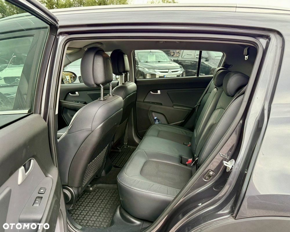 Kia Sportage 2.0 CRDI XL - 10