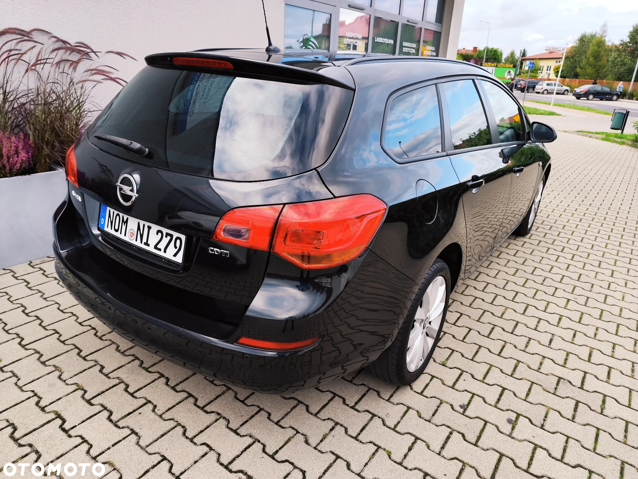 Opel Astra 1.7 CDTI DPF 150 Jahre - 9