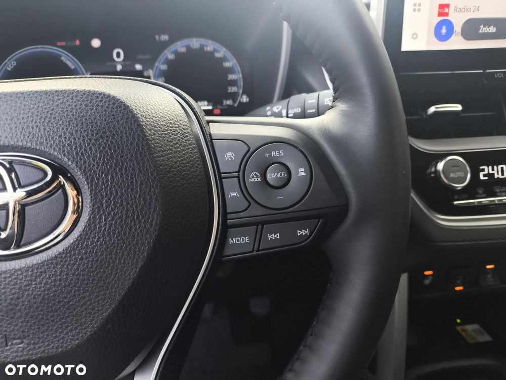 Toyota Corolla Cross 2.0 Hybrid Style - 17