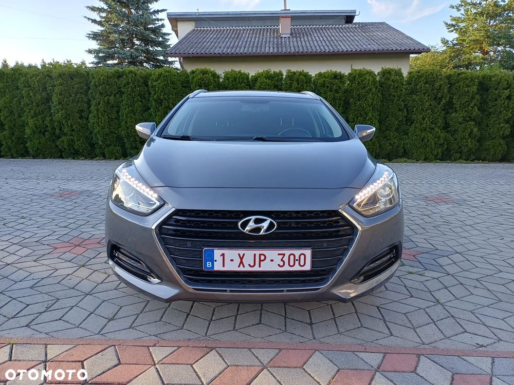 Hyundai i40 Kombi 1.7 CRDi Premium - 9