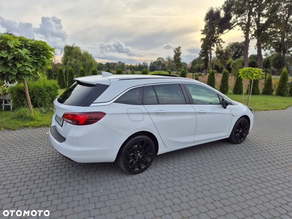 Opel Astra 1.6 D (CDTI) Dynamic - 26