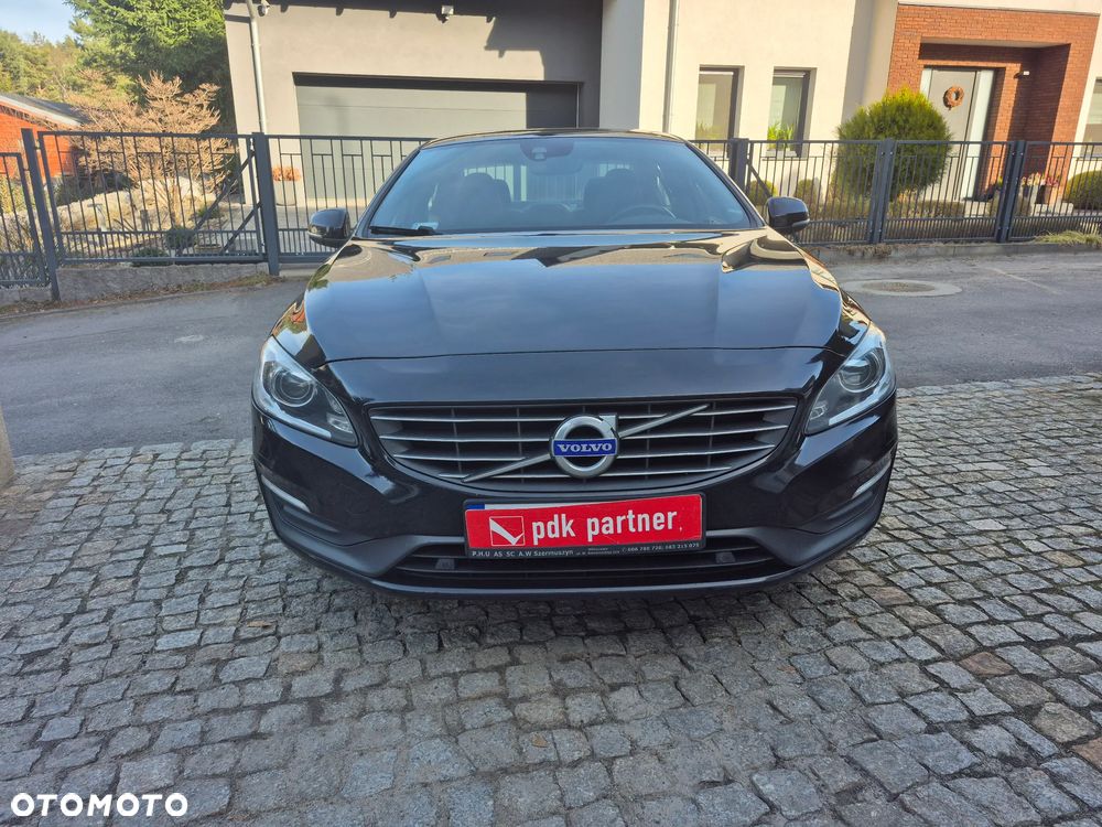 Volvo S60 D3 Momentum - 4