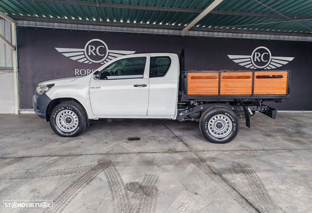 Toyota Hilux - 4