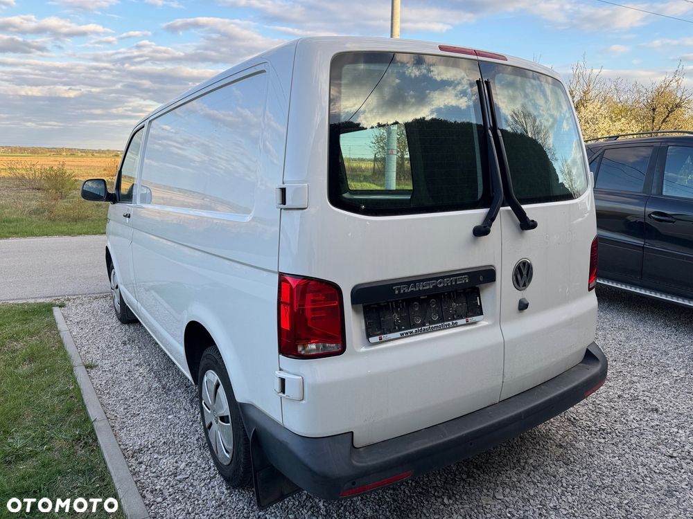 Volkswagen Transporter - 4