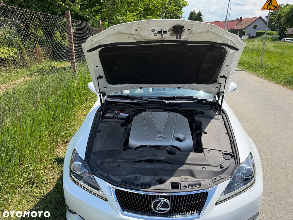 Lexus IS - 21