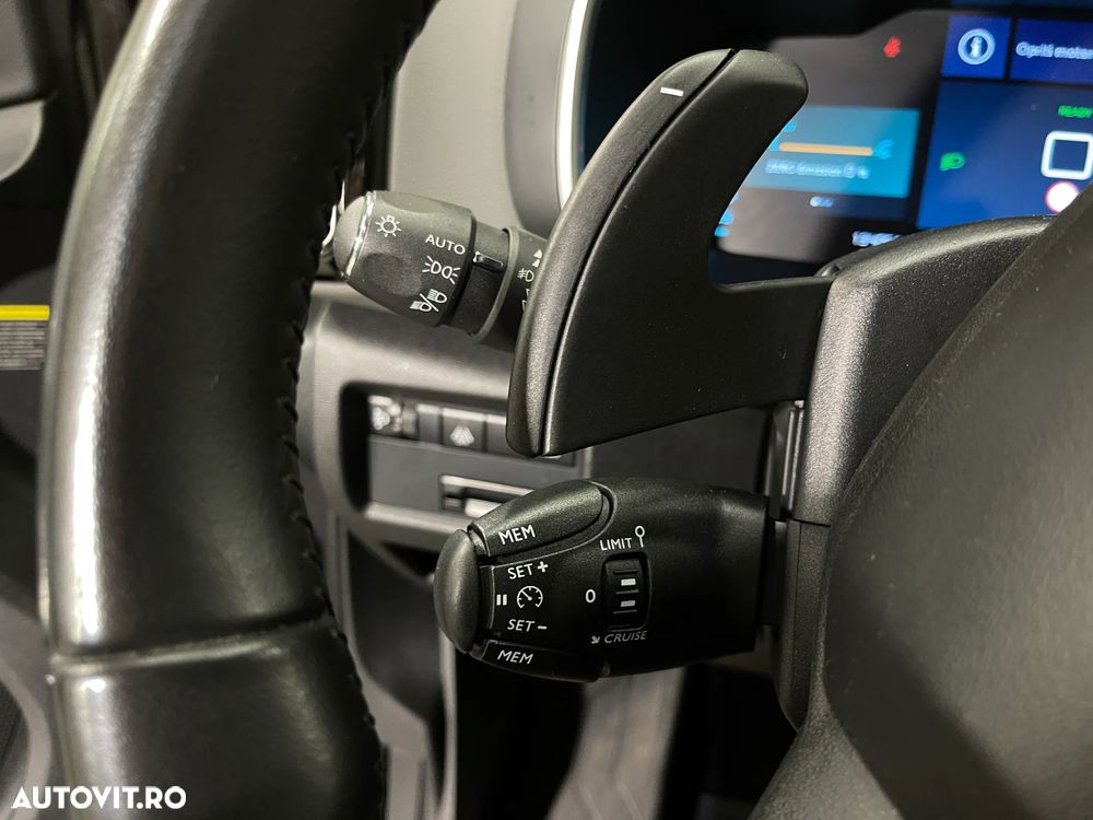 Citroën C5 Aircross 1.6 FWD 225 EAT8 Feel - 29