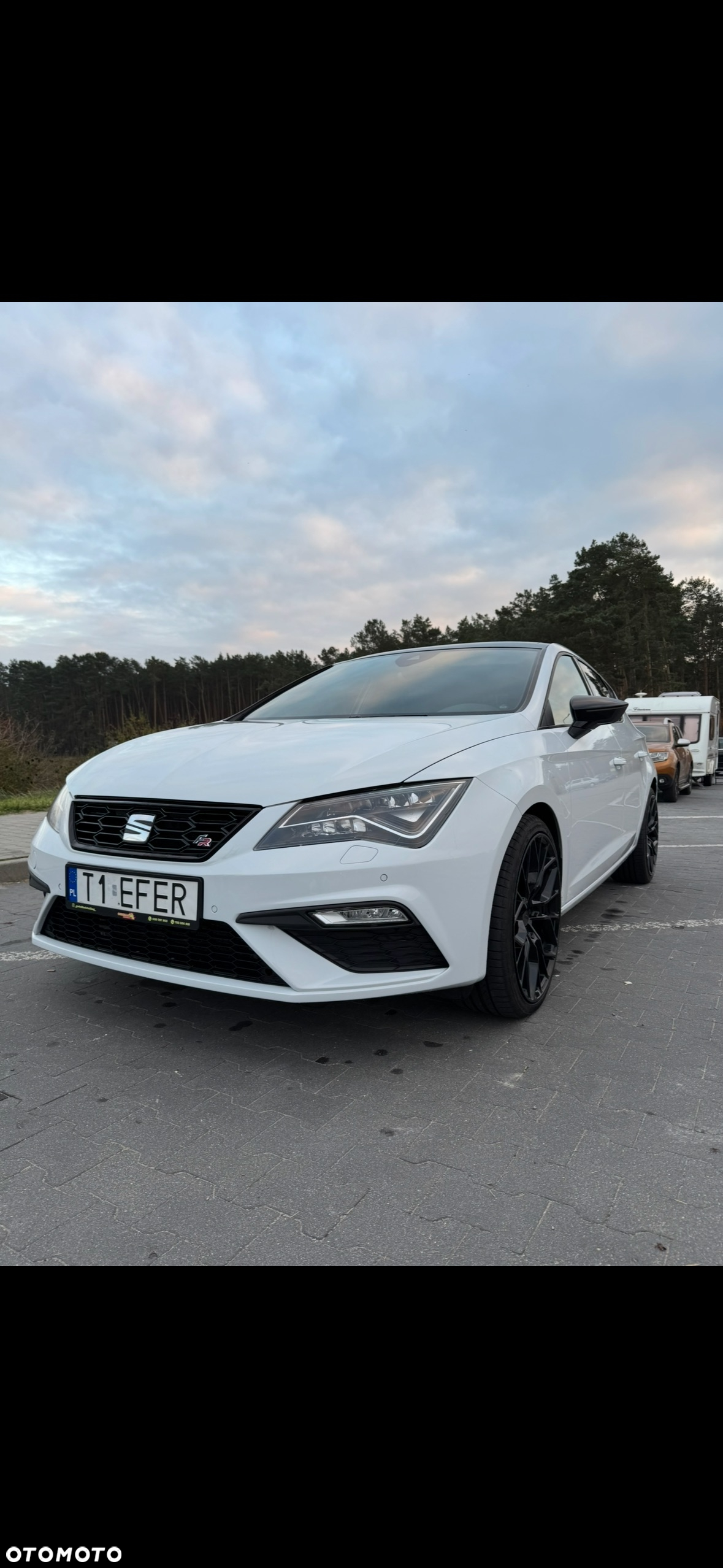 Seat Leon 2.0 TDI FR Black S&S - 4