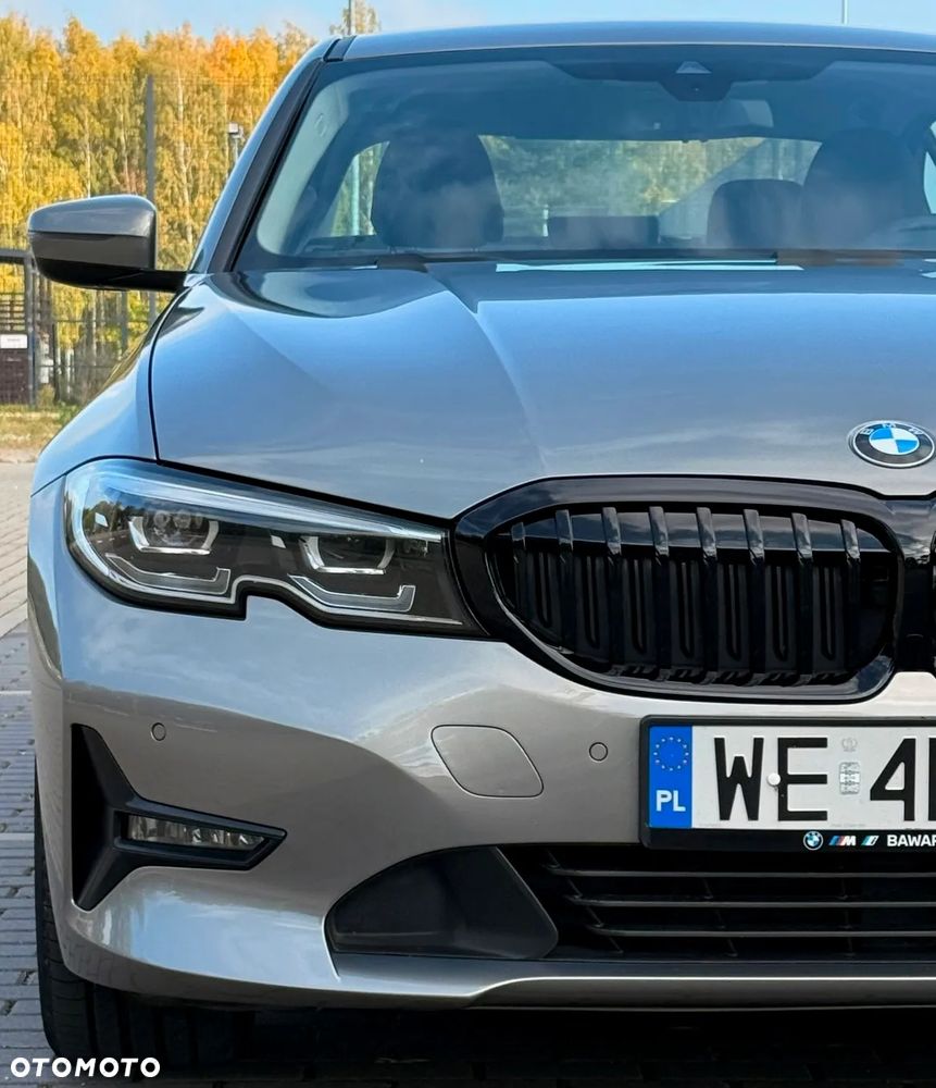 BMW 3 Series 2021 photo 5