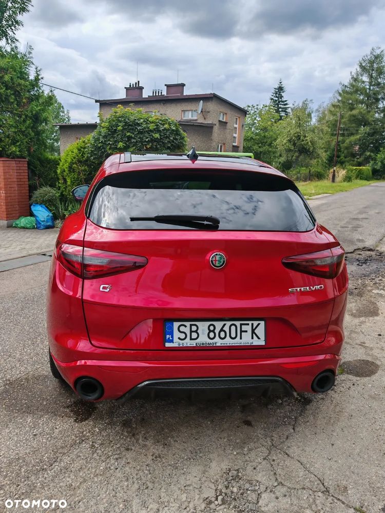 Alfa Romeo Stelvio 2.0 Turbo Veloce Q4 - 4