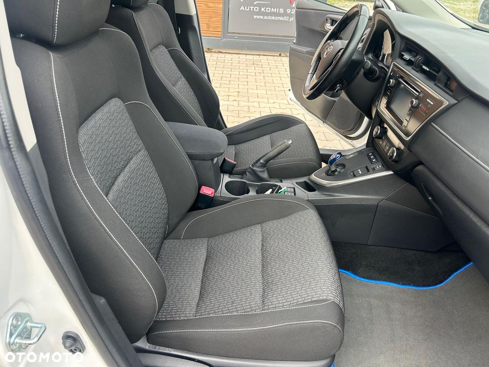 Toyota Auris - 25