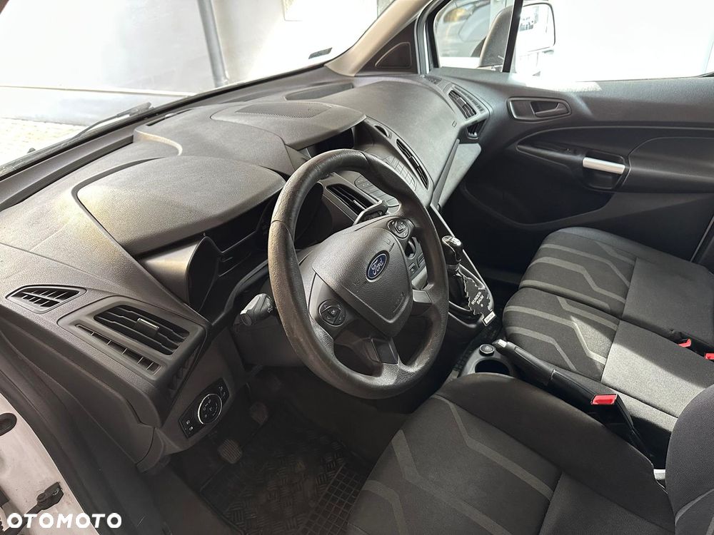 Ford Transit Connect - 8