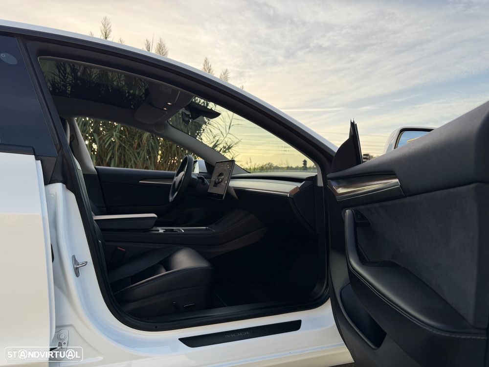Tesla Model 3 Standard Range Plus RWD - 25