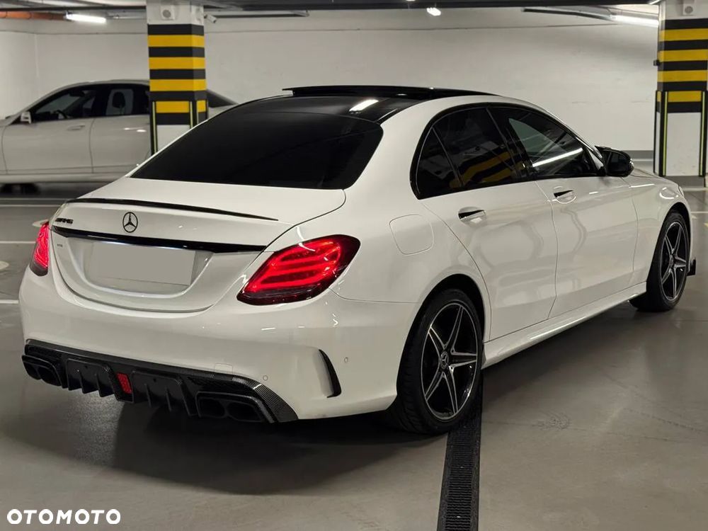 Mercedes-Benz Klasa C 300 9G-TRONIC - 4
