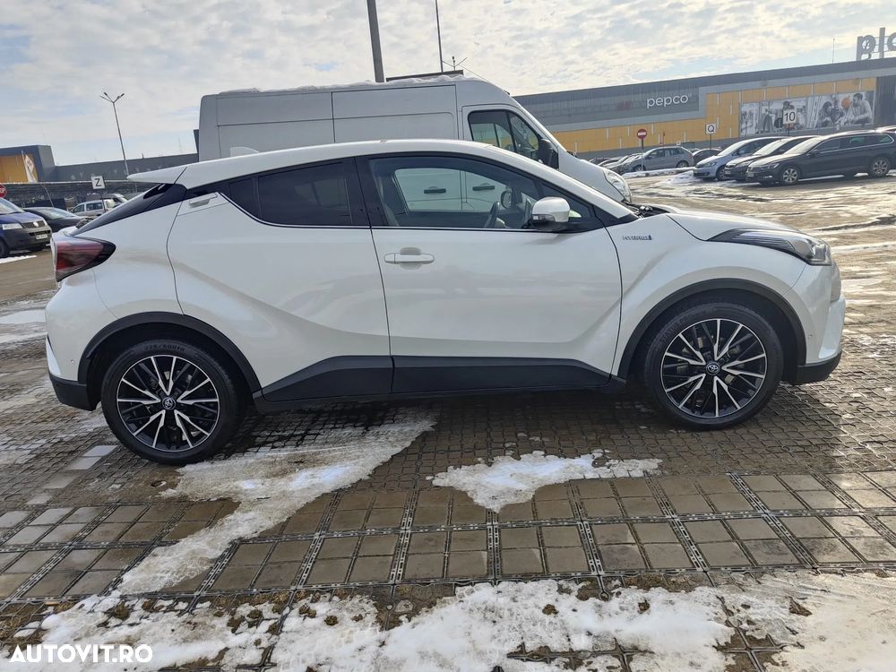 Toyota C-HR 1.8 HSD 4x2 CVT C-lassy - 11